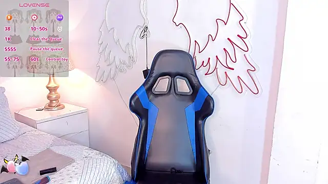 Snapshot of KimRusso_ chatting on 6, 12, 2024 KimRusso online show from 6, 12, 2024