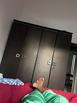 Snapshot of Dreamistofly chatting on 7, 4, 2026 Dreamistofly online show from 7, 4, 2026