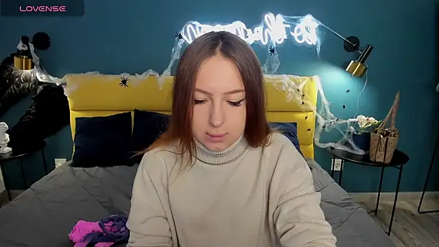 KetrinWhite online show from 30, 10, 2025