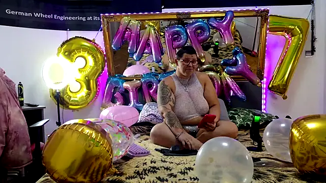 SunshineLexi online show from 28, 10, 2025