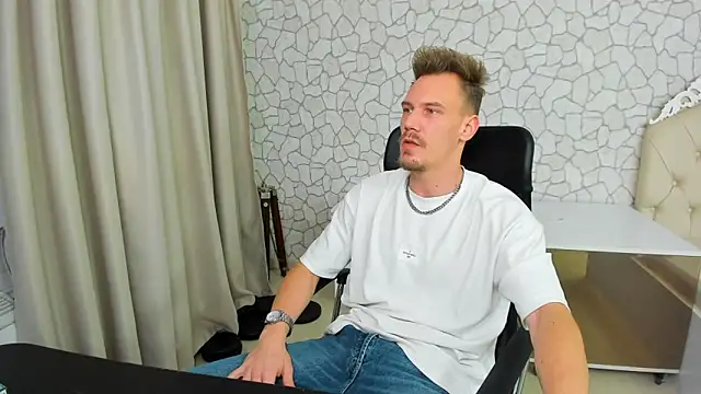 MateoBenjaminX online show from 28, 1, 2025