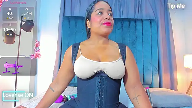 Snapshot of sweetebony_970 chatting on 4, 5, 2026 sweetebony 970 online show from 4, 5, 2026