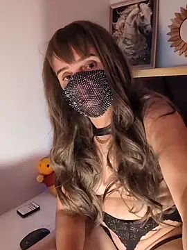 Snapshot of Lina_lolo chatting on 17, 11, 2025 Lina lolo online show from 17, 11, 2025