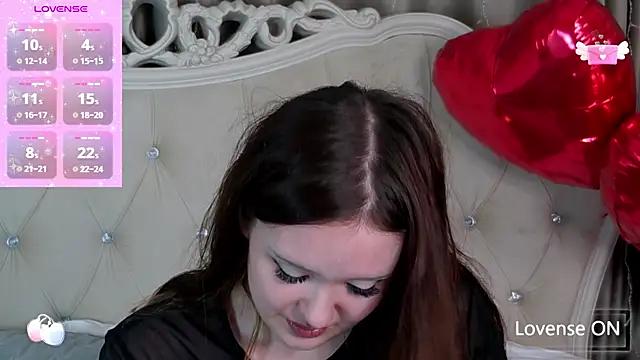 MiriaamWhite online show from 7, 2, 2025