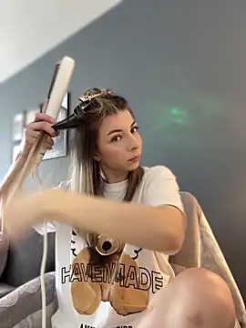 Mia Ethan online show from 26, 5, 2026