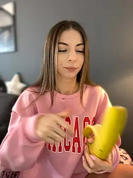 Snapshot of Mia_Ethan chatting on 25, 11, 2025 Mia Ethan online show from 25, 11, 2025