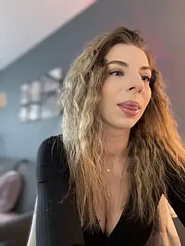 Mia Ethan online show from 9, 5, 2026