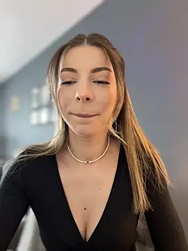 Mia Ethan online show from 24, 5, 2026