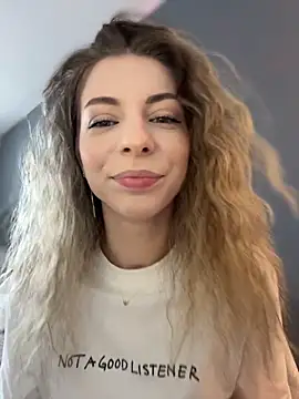 Mia Ethan online show from 12, 5, 2026