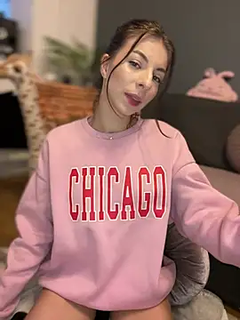 Mia Ethan online show from 1, 2, 2025