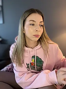 Mia Ethan online show from 9, 3, 2026