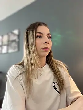 Mia Ethan online show from 7, 5, 2026