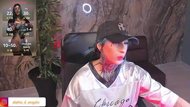 Alahia Dangelo online show from 4, 5, 2026