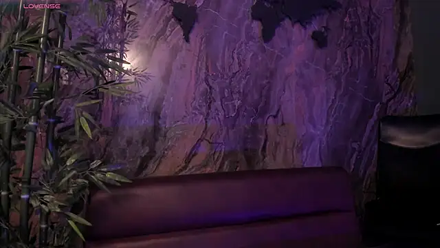 Alahia Dangelo online show from 14, 11, 2025