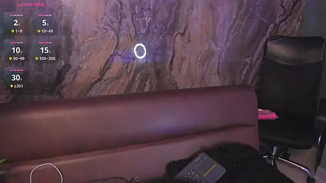 Alahia Dangelo online show from 4, 11, 2025