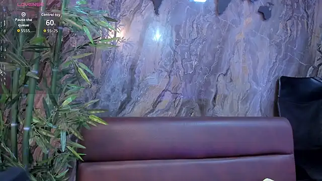 Alahia Dangelo online show from 18, 11, 2025