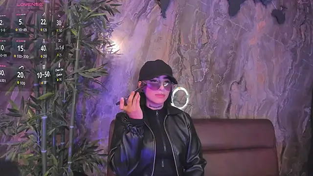 Alahia Dangelo online show from 2, 12, 2025