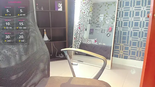  maria foxx  online show from 11, 11, 2025