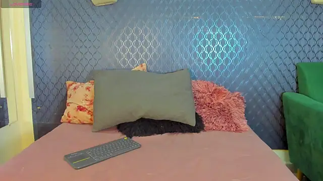  maria foxx  online show from 20, 11, 2025