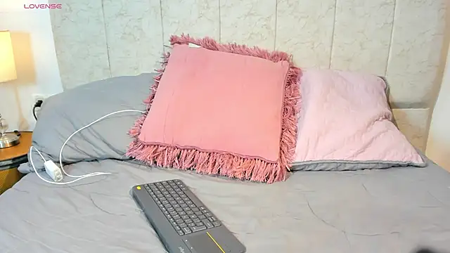  maria foxx  online show from 25, 2, 2026