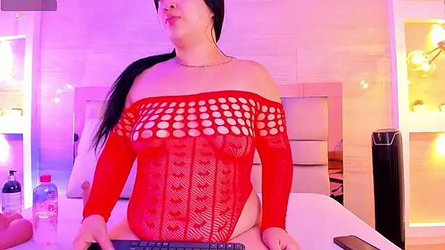 shanon hughes  online show from 19, 9, 2025
