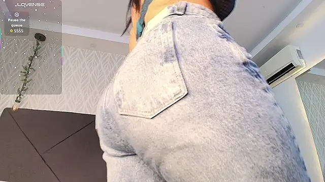 sandy rivas online show from 3, 10, 2025