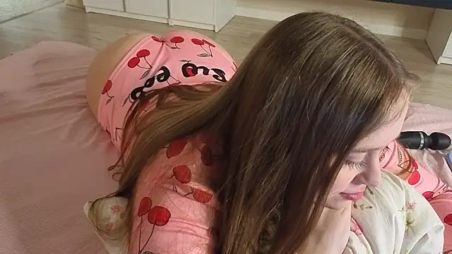 endlesssoffi online show from 24, 2, 2026