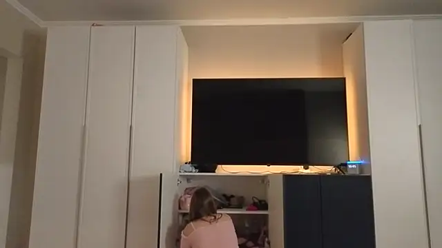 endlesssoffi online show from 17, 11, 2025