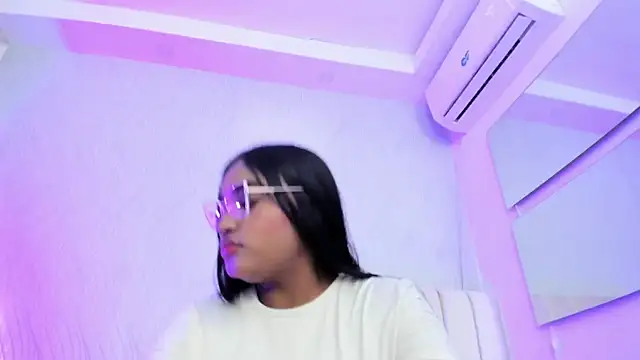 Snapshot of kayna_gomez chatting on 5, 11, 2025 kayna gomez online show from 5, 11, 2025