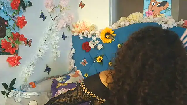 Milkdulce1 online show from 9, 6, 2026