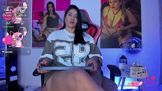 Snapshot of vaiolet_triana chatting on 19, 11, 2025 vaiolet triana online show from 19, 11, 2025