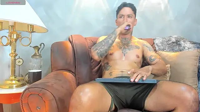 Snapshot of Dylanstonne chatting on 23, 1, 2025 Dylanstonne online show from 23, 1, 2025