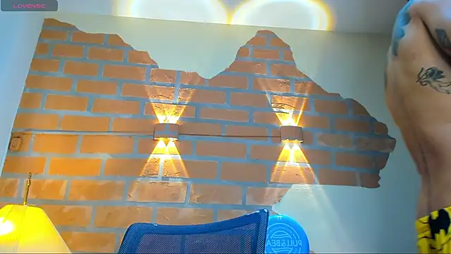 Snapshot of Dylanstonne chatting on 2, 3, 2025 Dylanstonne online show from 2, 3, 2025