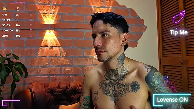 Snapshot of Dylanstonne chatting on 30, 10, 2025 Dylanstonne online show from 30, 10, 2025