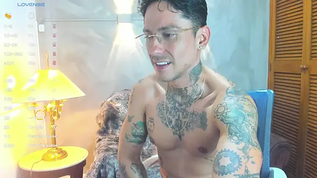 Snapshot of Dylanstonne chatting on 16, 1, 2025 Dylanstonne online show from 16, 1, 2025