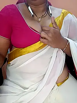 Snapshot of Sexy-Telugunayana2 chatting on 2, 3, 2025 Sexy-Telugunayana2 online show from 2, 3, 2025