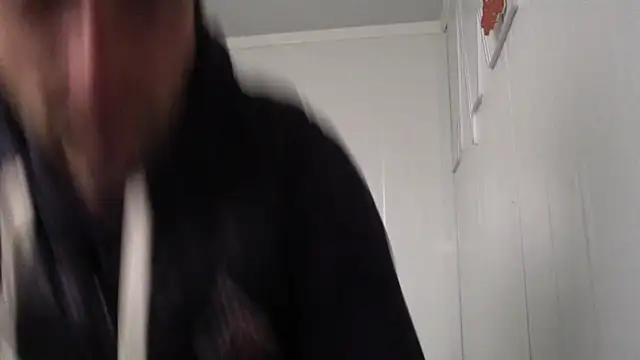 Snapshot of serjdj90 chatting on 3, 10, 2025 serjdj90 online show from 3, 10, 2025
