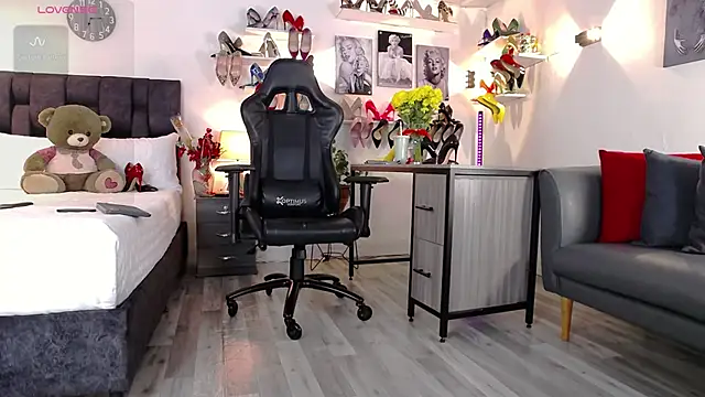 Carlajohnson online show from 17, 10, 2025