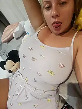 Sparkle2206 online show from 8, 10, 2025