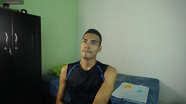 Snapshot of MykeLust chatting on 16, 12, 2024 MykeLust online show from 16, 12, 2024