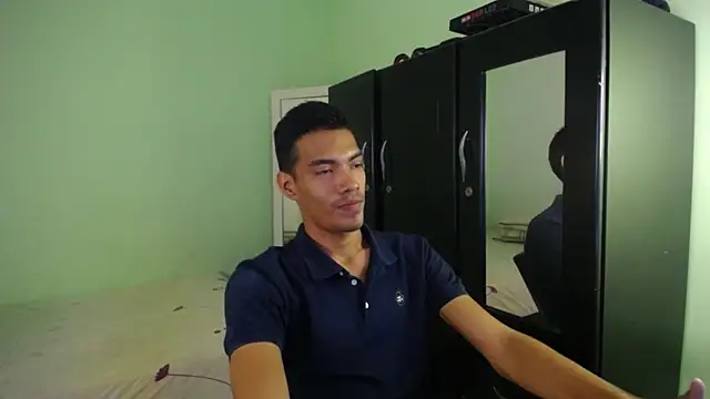 Snapshot of MykeLust chatting on 2, 12, 2024 MykeLust online show from 2, 12, 2024