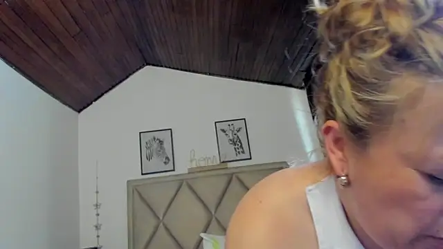 MonyCassius online show from 18, 4, 2026