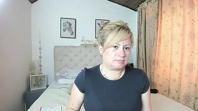 MonyCassius online show from 21, 2, 2025
