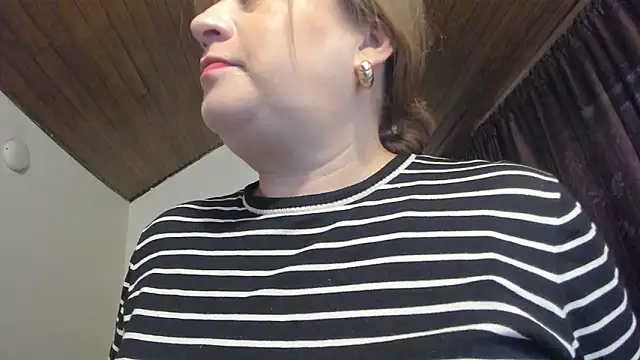 MonyCassius online show from 4, 2, 2026