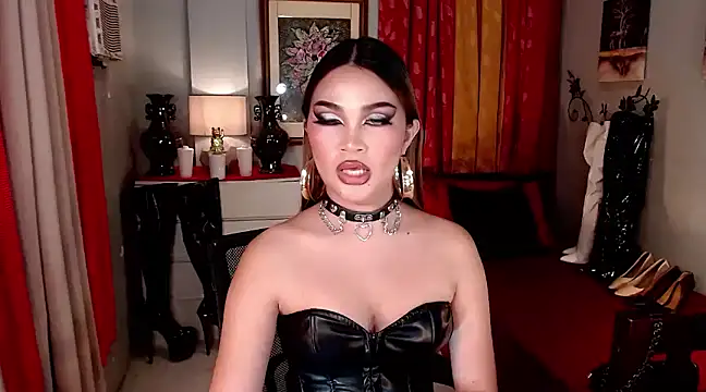 QueenOfDomina online show from 7, 3, 2025