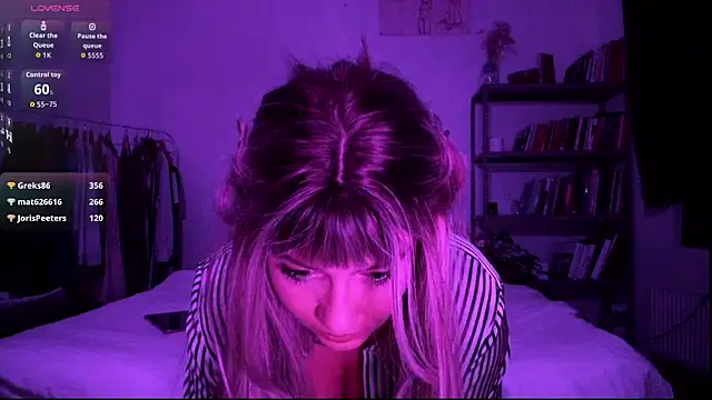Snapshot of RamonaK99 chatting on 6, 8, 2026 RamonaK99 online show from 6, 8, 2026