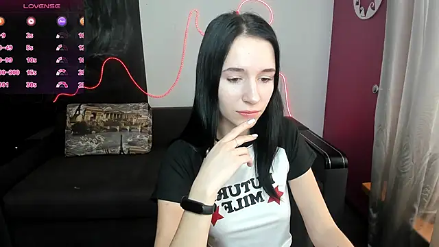 Snapshot of KarolinaBlacks chatting on 27, 2, 2025 KarolinaBlacks online show from 27, 2, 2025