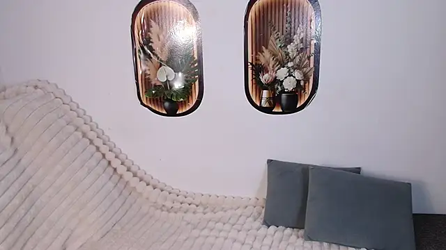 bellaa love  online show from 22, 4, 2026