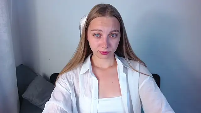 bellaa love  online show from 15, 7, 2026