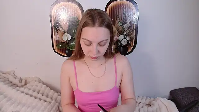 Snapshot of bellaa_love_ chatting on 14, 5, 2026 bellaa love online show from 14, 5, 2026